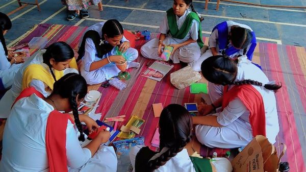 Best out of waste: संत ज्ञानेश्वर स्कूल के बच्चों ने दिखाई creativity