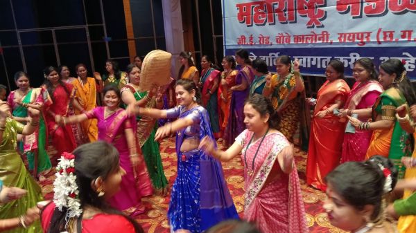 देखें तस्वीरें.....  महाराष्ट्र मंडळ में हुएसामूहिक मंगळागौरी व्रत उद्यापन की