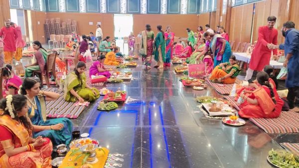 देखें तस्वीरें.....  महाराष्ट्र मंडळ में हुएसामूहिक मंगळागौरी व्रत उद्यापन की