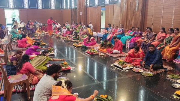 देखें तस्वीरें.....  महाराष्ट्र मंडळ में हुएसामूहिक मंगळागौरी व्रत उद्यापन की