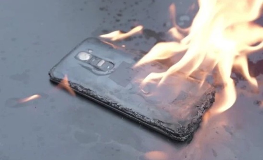 मोबाइल ब्लॉस्ट में बुजुर्ग की चली गई जान... सिर से सीने तक उड़ गए चिथड़े... इन बातों का रखना होगा ख्याल