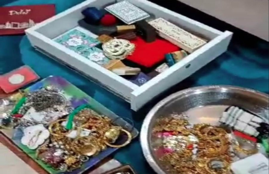 सरकारी अस्पताल का पूर्व स्टोर कीपर निकला... करोड़ो का आसामी... दो साल पहले हो चुका है रिटायर