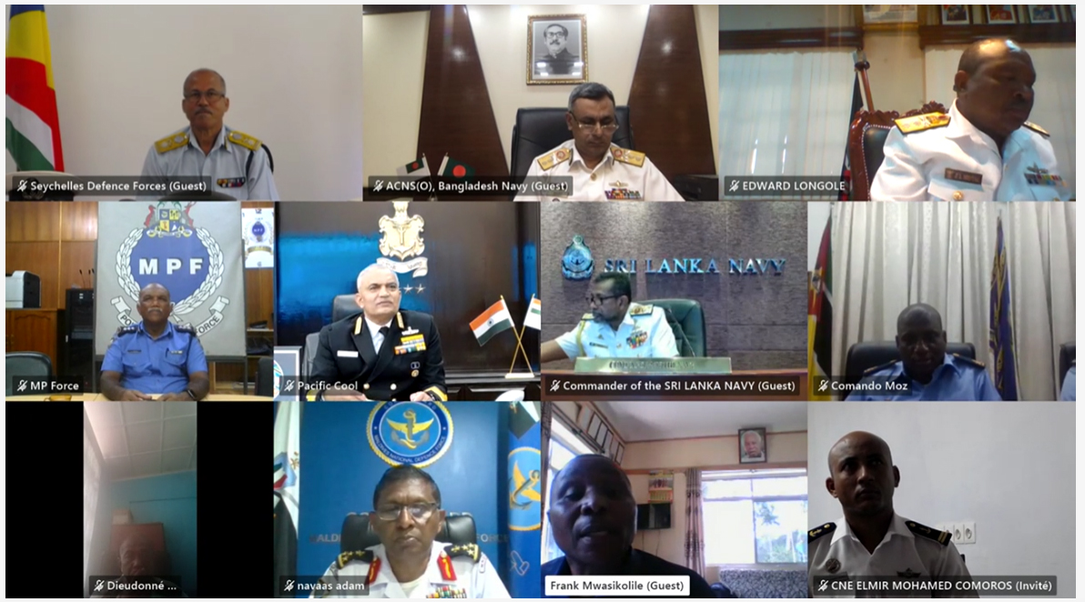  'विभिन्न देशों के नौसैन्य प्रमुखों के साथ भारतीय नौसेना की आउटरीच पहल'