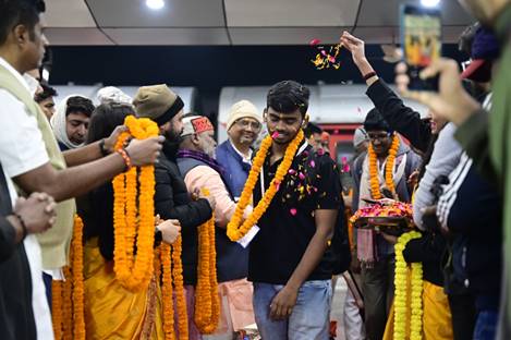 काशी तमिल संगमम में भाग लेने के लिए तमिल प्रतिनिधिमंडल का पहला दल पहुंचा काशी