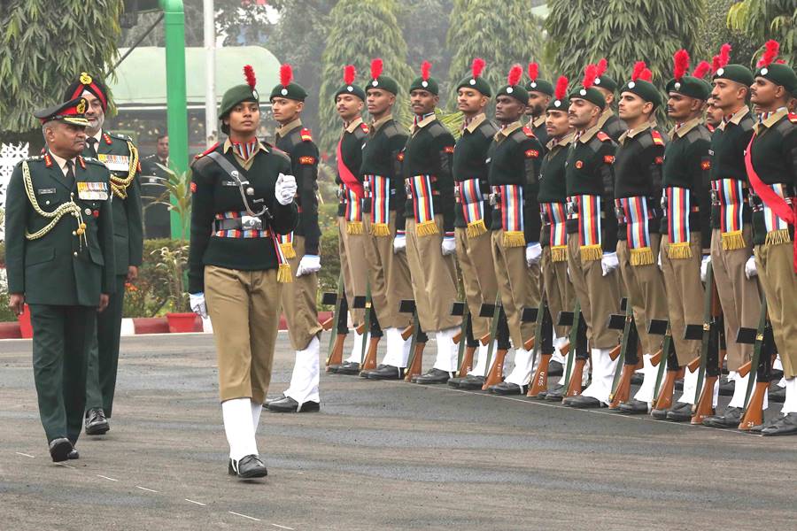 एनसीसी कैडेटों से मंत्रमुग्ध हुए सेना प्रमुख.... कहा- देश के युवाओं के लिए आदर्श बनें आप