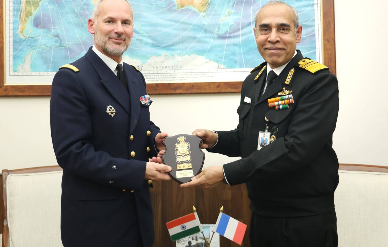 भारतीय नौसेना और फ्रांसीसी नौसेना के बीच 17वीं वार्ता का आयोजन