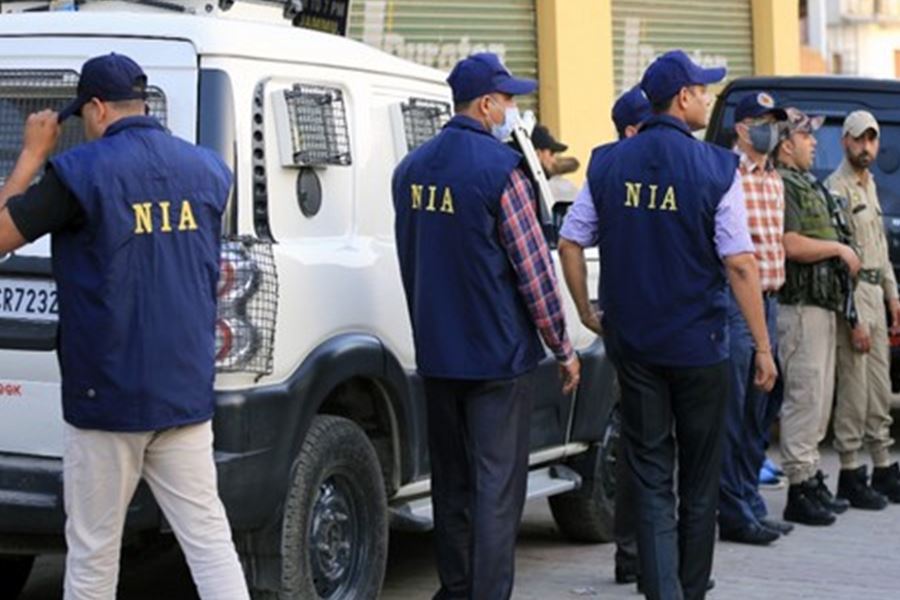 पश्चिम बंगाल में  NIA की टीम पर हमला, दो अधिकारी घायल