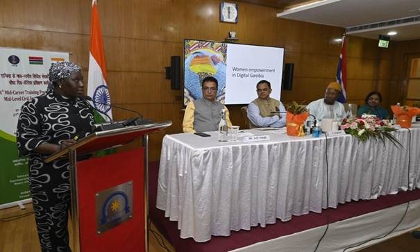 गाम्बिया के सिविल सेवकों के लिए दो सप्ताह का चौथा मिड-करियर प्रशिक्षण कार्यक्रम नई दिल्ली में सफलतापूर्वक संपन्न