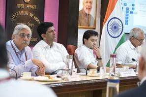 केंद्रीय मंत्री ज्योतिरादित्य सिंधिया ने दूरसंचार सेवा प्रदाताओं पर हितधारक सलाहकार समिति की दूसरी बैठक आयोजित की