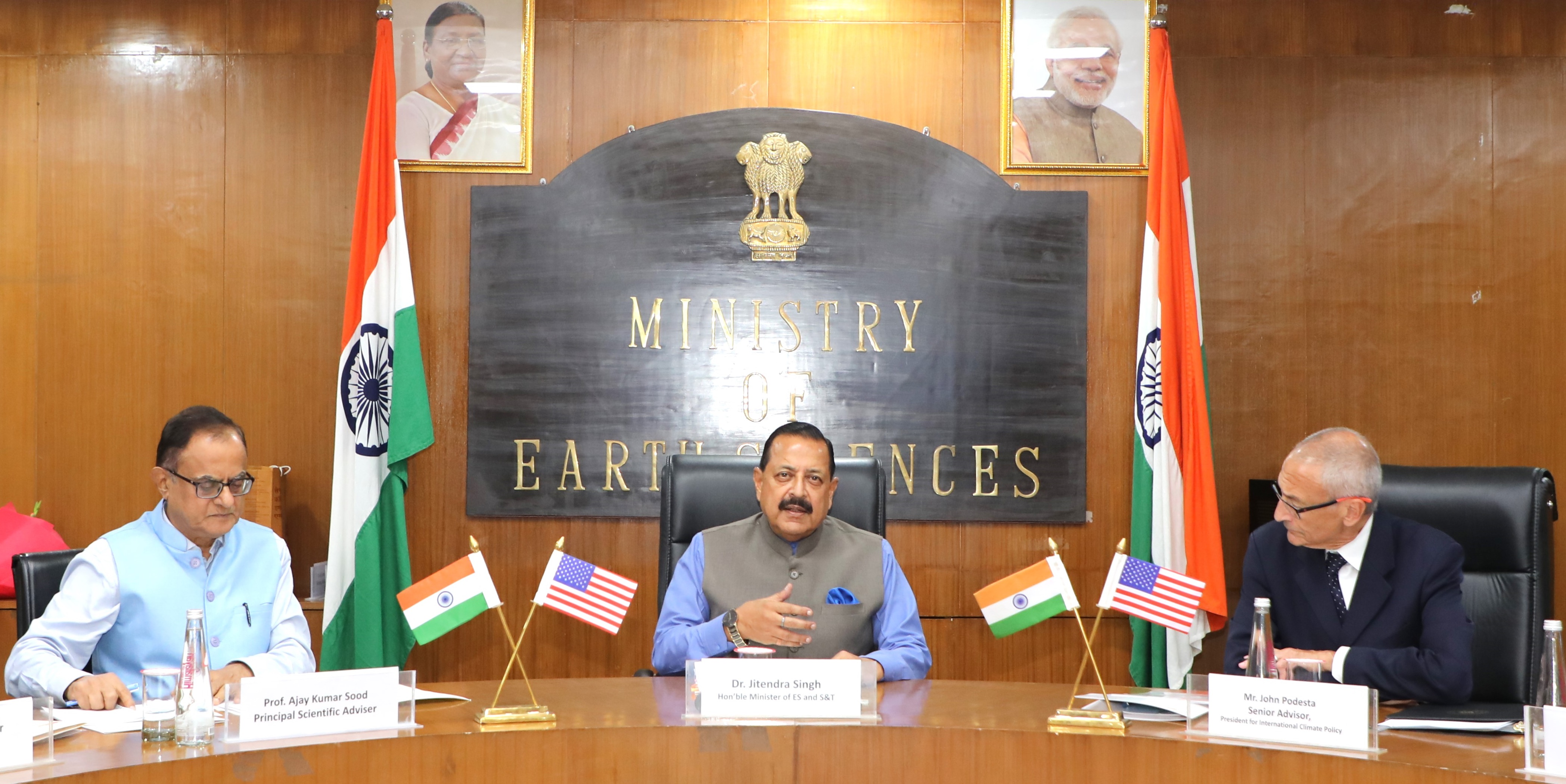 केंद्रीय मंत्री डॉ. जितेंद्र सिंह ने अमेरिका-भारत असैन्य परमाणु वाणिज्य पर द्विपक्षीय बैठक की अध्यक्षता की