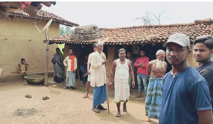 जंगली हाथी से बचने के लिए दूसरे घर में ली शरण, 4 बच्चों को सांप ने काटा, 3 की मौत