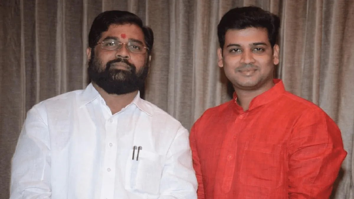 CM एकनाथ शिंदे के बेटे मुश्किल में फंसे! उज्&zwj;जैन में महाकाल मंदिर के नियम तोड़ने के आरोप, क्या है मामला?