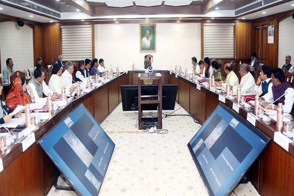 श्रीकृष्ण पाथेय न्यास के गठन की स्वीकृति&hellip; 209 स्टॉफ नर्सों को नियुक्ति दिये जाने की स्वीकृति