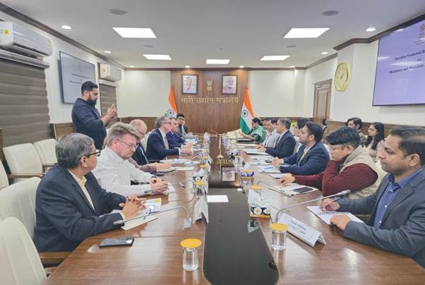 दिल्ली में ओमनीबस तकनीकी विनियमन के संबंध में संयुक्त बैठक आयोजित की गई