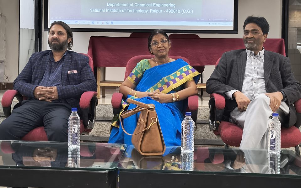 नैनो टेक्नोलॉजी एंड एनवायरनमेंट विषय पर आयोजित राष्ट्रीय सम्मेलन का समापन