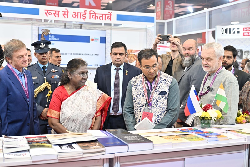 राष्ट्रपति द्रौपदी मुर्मू ने नई दिल्ली में विश्व पुस्तक प्रदर्शनी 2025 का उद्घाटन किया