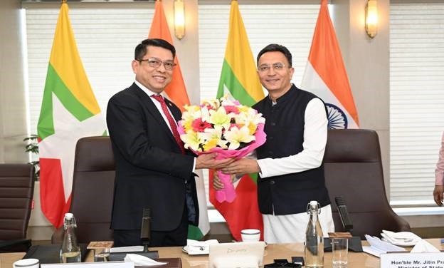 भारत-म्यांमार द्विपक्षीय बैठक : राज्य मंत्री जितिन प्रसाद ने समकक्ष उप मंत्री महामहिम यू मिन मिन से मुलाकात की