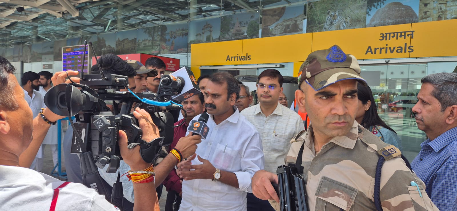  क्रिएटर इकोनॉमी के क्षेत्र में कार्यरत रचनाकारों के लिए वेव्स एक बड़ा अवसर: डॉ. एल मुरुगन