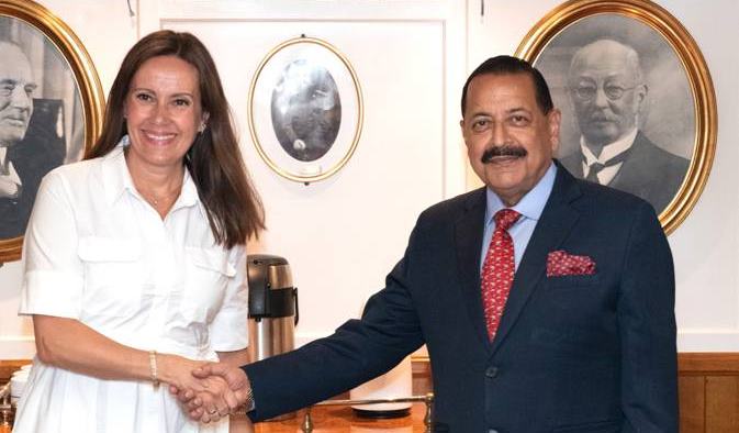 केंद्रीय मंत्री डॉ. जितेंद्र सिंह ने नॉर्वे की मत्स्य पालन और महासागर नीति मंत्री सुश्री मैरिएन सिवर्टसेन नेस के साथ की द्विपक्षीय बैठक