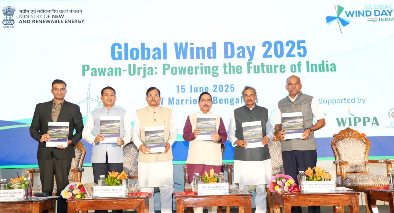अक्षय ऊर्जा क्षेत्र के लिए पवन ऊर्जा भारत की रणनीति के केंद्र में है: केंद्रीय मंत्री प्रल्हाद जोशी