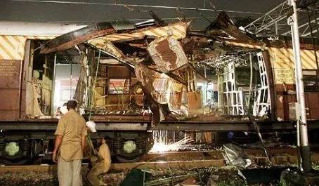 2006 मुंबई लोकल ट्रेन ब्लास्ट के सभी 12 आरोपी बरी, 189 लोगों की गई थी जान