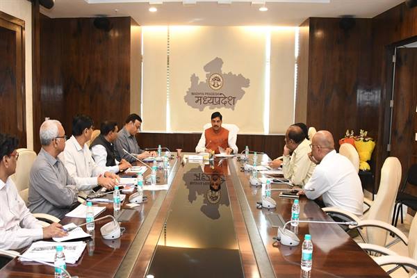 दुग्ध उत्पादन बढ़ाने के साथ दुग्ध-उत्पादों की बेहतर मार्केटिंग जरूरी : मुख्यमंत्री डॉ. यादव