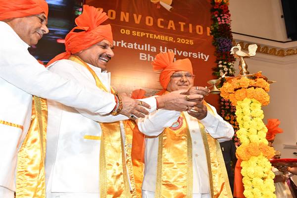 माता-पिता, गुरुजनों के योगदान के प्रति हमेशा रहें कृतज्ञ : पटेल