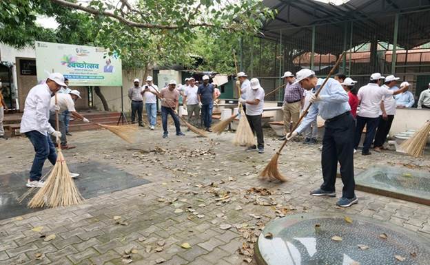 पेयजल एवं स्वच्छता विभाग ने स्वच्छता को बढ़ावा देने और लंबित मामलों को कम करने के लिए विशेष अभियान 5.0 के अंतर्गत निर्धारित लक्ष्यों को सफलतापूर्वक पूर्ण किया