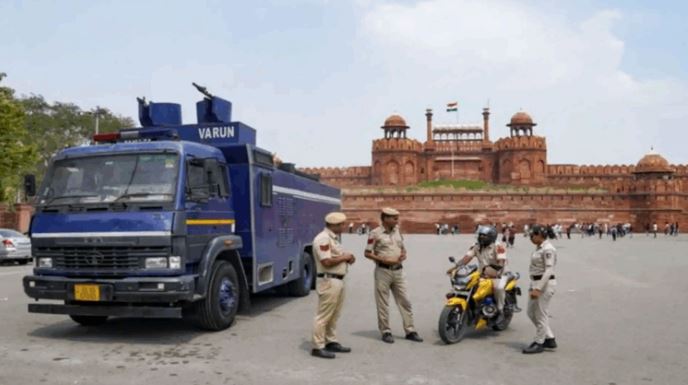 दिल्ली धमाके के बाद बढ़ाई जाएगी लाल किले की सुरक्षा, 200 कैमरे समेत ये होंगे इंतजाम