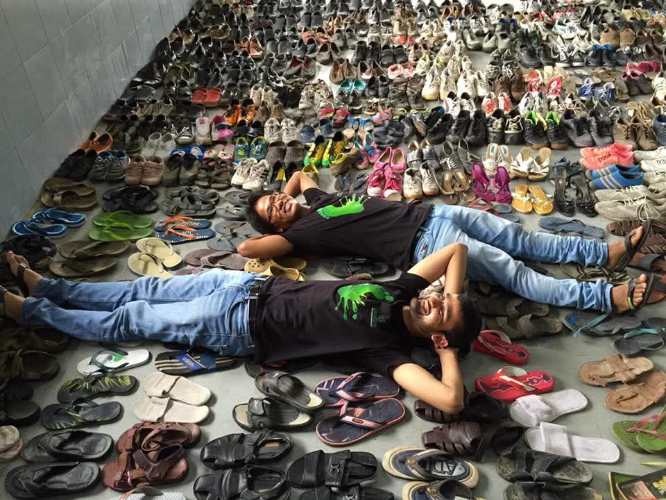 दो युवाओं ने पेश की समाजसेवा की मिसाल... फटे-पुराने जूतों से खड़ा किया करोड़ों का व्यापार