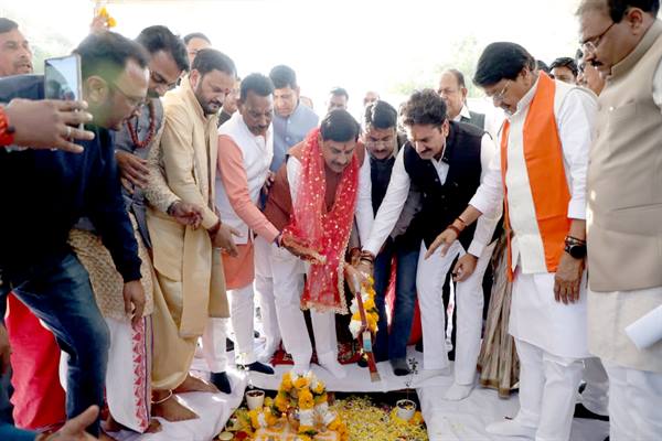 "मध्य प्रदेश में स्वास्थ्य सुविधाओं में हो रही है लगातार वृद्धि" : मुख्यमंत्री डॉ.यादव