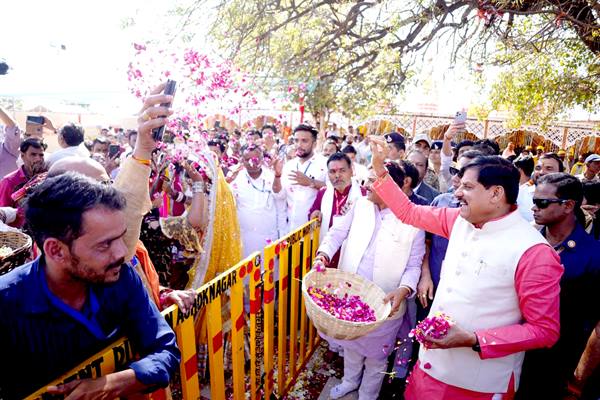 करीला धाम के संपूर्ण विकास की बनाई जायेगी योजना : मुख्यमंत्री डॉ. यादव