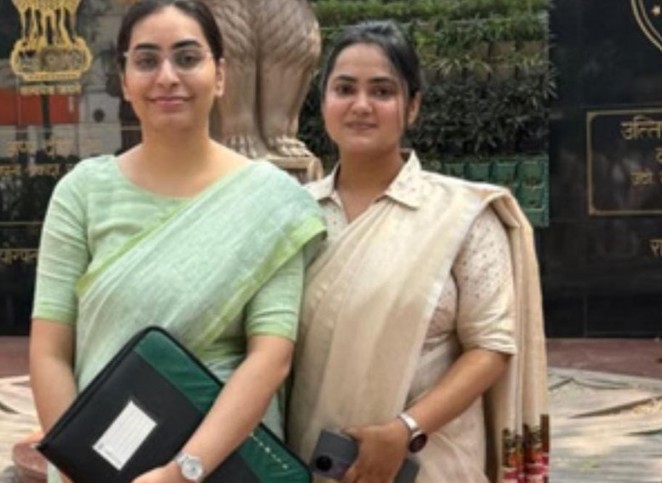 बहू-बेटी ने रचा इतिहास: एक ही परिवार से निकली दो अफसर, जौनपुर का बढ़ाया मान