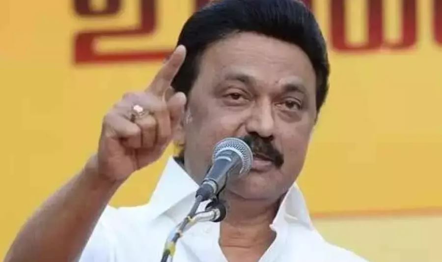 तमिलनाडु के CM एमके स्टालिन ने मदुरै मेट्रो पिच को लेकर देवेंद्र फडणवीस की आलोचना की