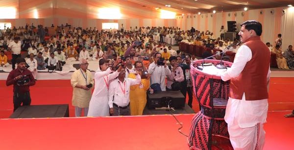 आदि शंकराचार्य का दर्शन भारतीय संस्कृति, धर्म और आध्यात्मिक एकता का बना आधार : मुख्यमंत्री डॉ. यादव