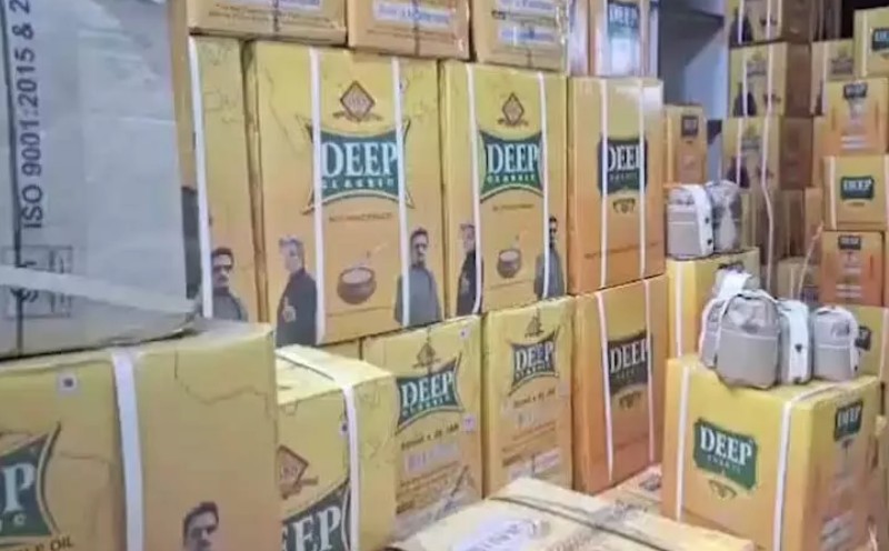 एक्सपायरी घी बेच रहा था दुकानदार, स्वास्थ्य विभाग ने मारी रेड