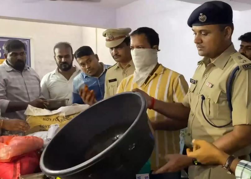 नकली तेल, पनीर, टूथपेस्ट, और इंजेक्शन के बाद अब मिलावटी चाय पत्ती...10 लोग गिरफ्तार