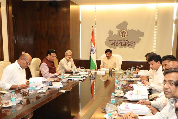 भोपाल और इंदौर-उज्जैन मेट्रोपॉलिटन क्षेत्र नई सड़कों से होगा समृद्ध : मुख्यमंत्री डॉ.यादव