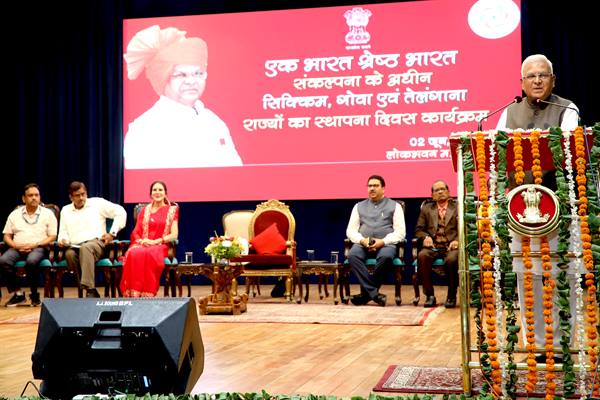 विविधता ही राष्ट्र निर्माण की सबसे बड़ी शक्ति : राज्यपाल पटेल
