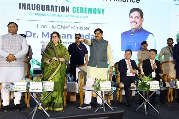  पीथमपुर में हम बना रहे मेक इन एमपी का इको-सिस्टम : मुख्यमंत्री डॉ. यादव