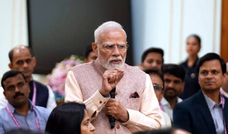 छात्रों को नशे की बुराई के प्रति जागरूक करें शिक्षक : प्रधानमंत्री मोदी