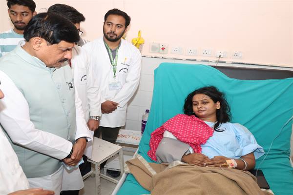 मुख्यमंत्री डॉ. यादव ने एम्स पहुंचकर घायलों के स्वास्थ्य की जानकारी ली