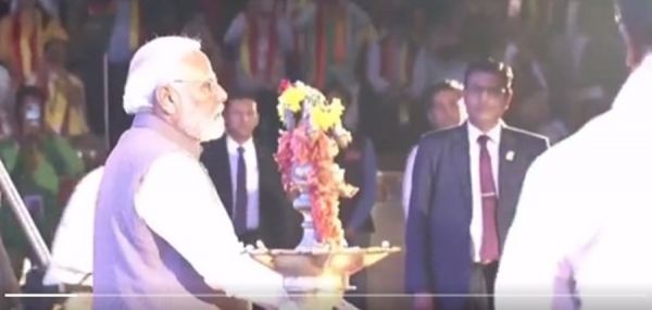 प्रधानमंत्री मोदी ने तालकटोरा स्टेडियम में बजाया नगाड़ा... बरिसू कन्नड़ दिम दिमावा का किया शुभारंभ