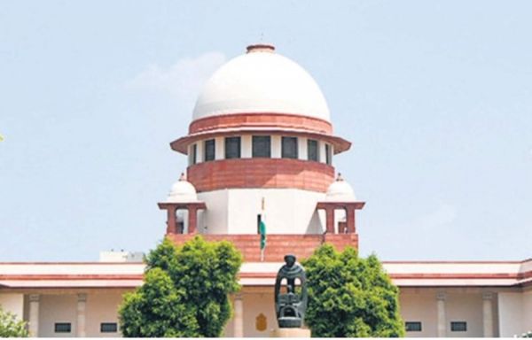 समलैंगिक शादियों के विरोध में केंद्र सरकार... दायर किया हलफनामा... सुप्रीम कोर्ट में सोमवार को होगी सुनवाई