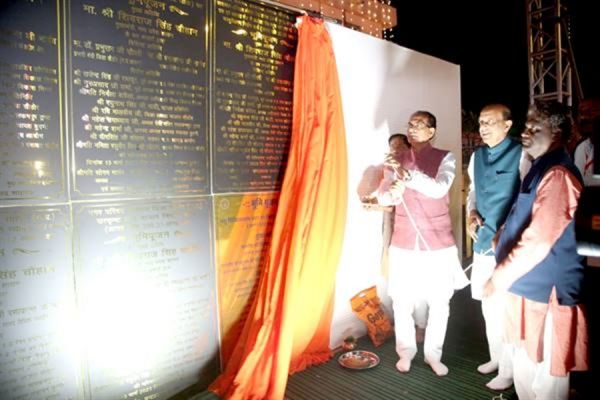 सरकार की नीयत और नीति दोनों ठीक हो तो बदलती है तस्वीर और तकदीर