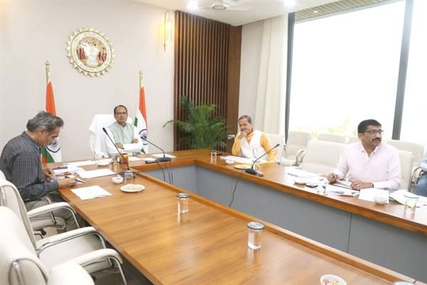 सूक्ष्म, लघु और मध्यम उद्योगों को प्रोत्साहित करने के लिए आवश्यक सुविधाएँ उपलब्ध करवाएं-मुख्यमंत्री  