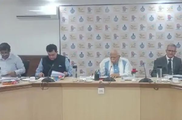 BIG NEWS : मुख्यमंत्री की अफसरों से दो टूक... हर दिन दो घंटे पब्लिक की सुनेंगे बात... सरकार भी नहीं करेगी डिस्टर्ब