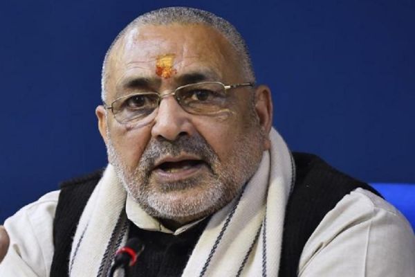मुख्यमंत्री के सियासी संकेत पर... केंद्रीय मंत्री गिरीराज ने किया जोरदार प्रहार... क्या है मामला, पढ़िए