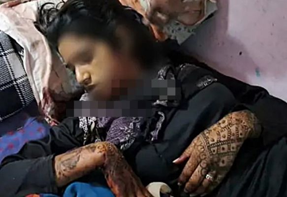 CRIME NEWS : ससुराल जाने हाथों में मेहंदी लगा सोई थी बेटी... पिता ने आधी रात गला काट कर दी दो बेटियों की हत्या... पत्नी और नवासे पर भी वार