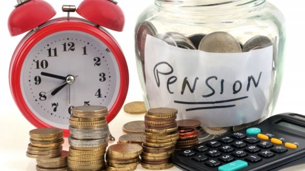 सरकारी कर्मचारियों की पेंशन पर कमेटी गठित... नई&mdash;पुरानी पेंशन योजना पर मचा है बवाल... अब समाधान का प्रयास